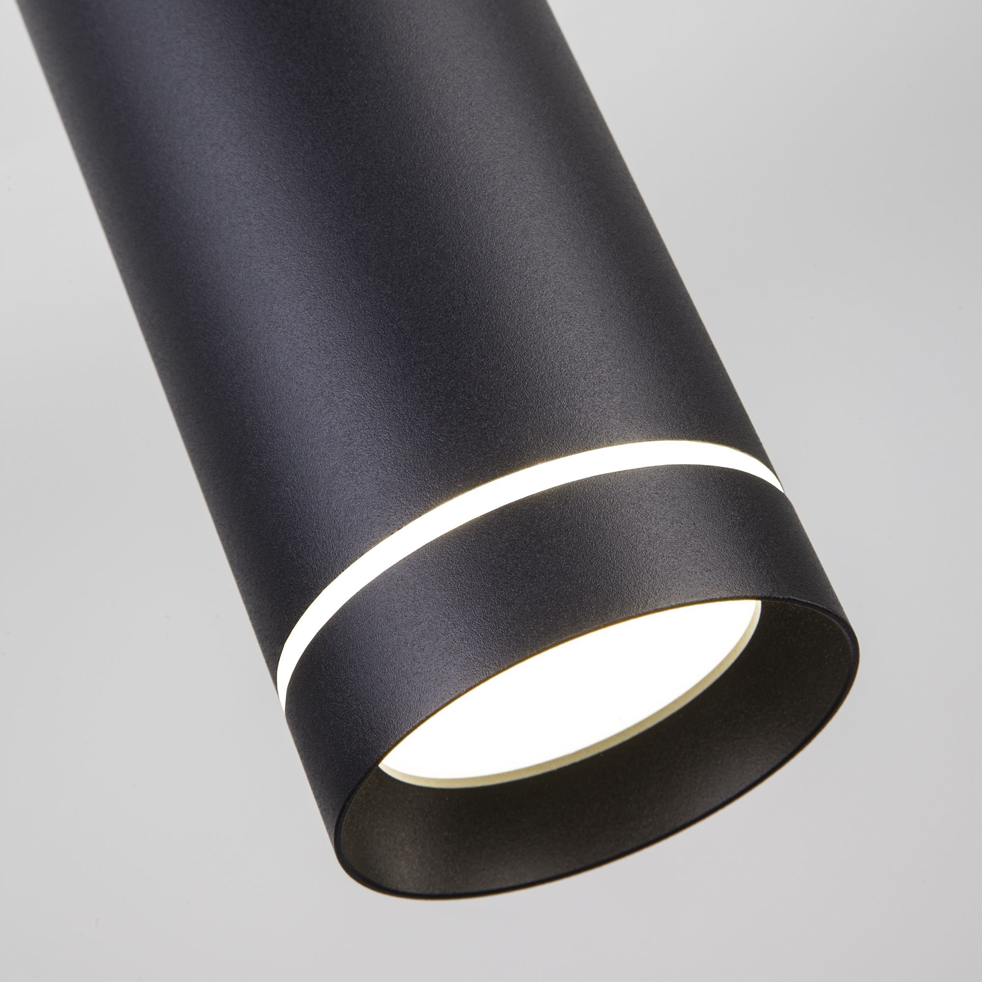 Трековый светодиодный светильник для однофазного шинопровода 50163/1 LED черный 50163/1 LED черный