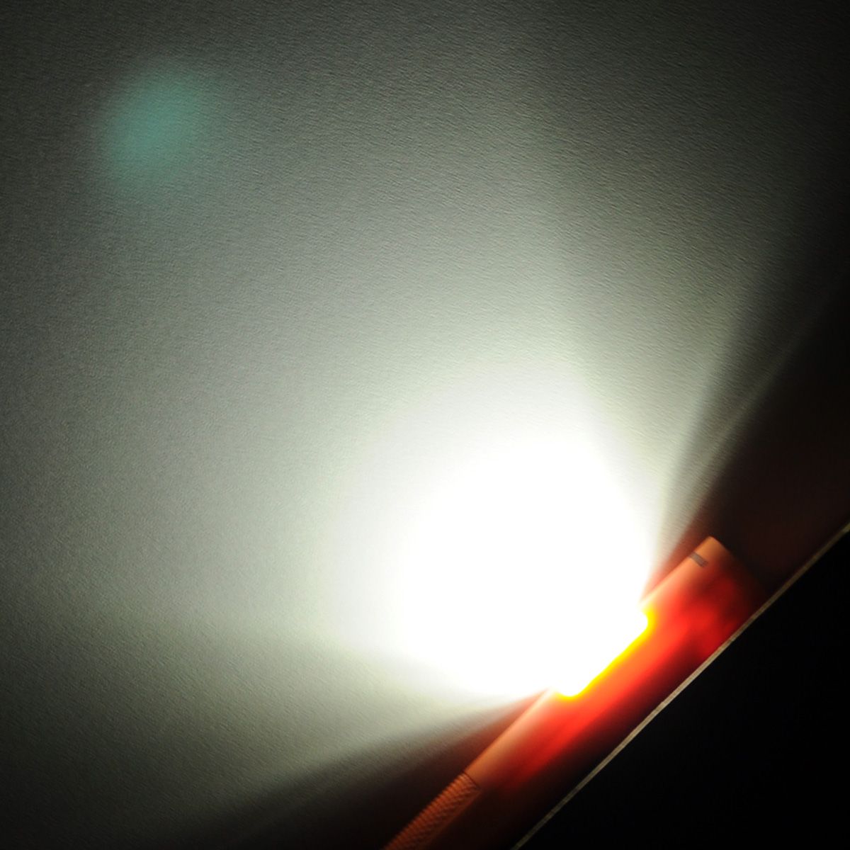 Автомобильный светодиодный фонарь Sloter