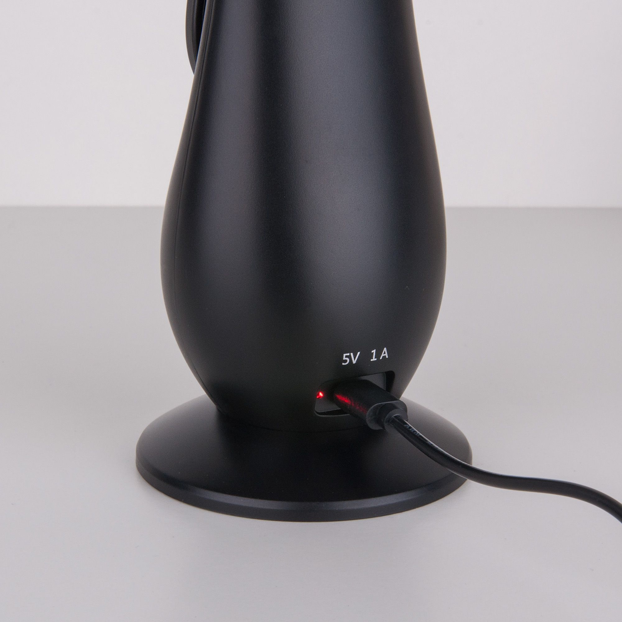 Настольный светодиодный светильник Orbit черный TL90420
