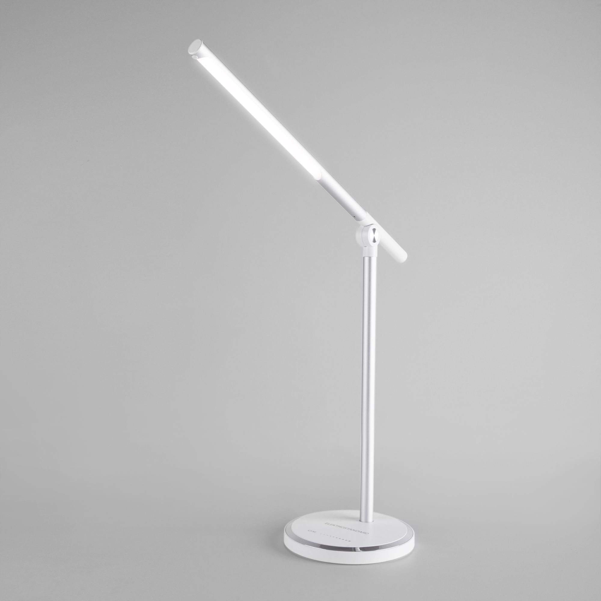 Настольный светодиодный светильник Vara серебро TL70990