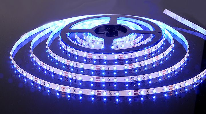 Светодиодная лента 3528/60 LED 4.8W IP20 синий свет