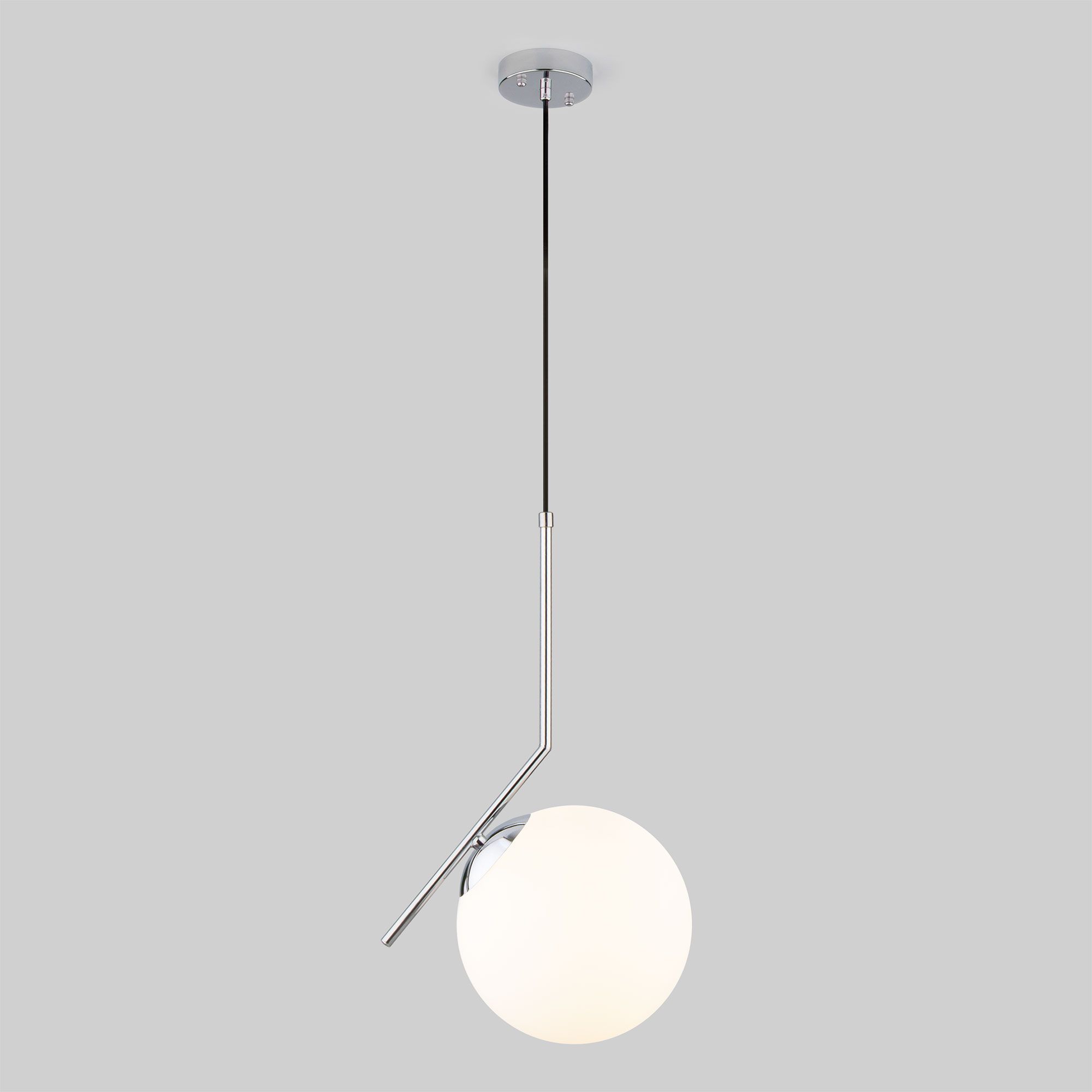 Подвесной светильник со стеклянным плафоном 50153/1 хром