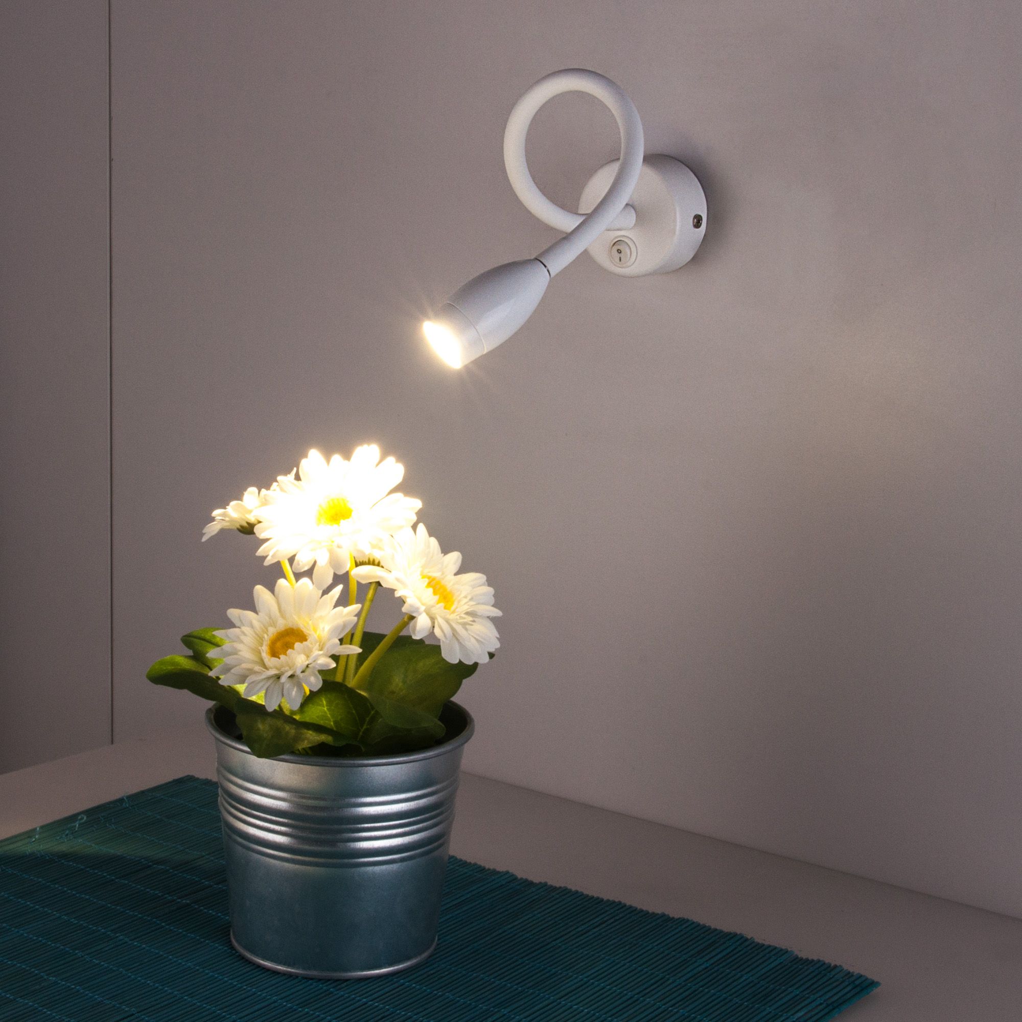 Настенный светодиодный светильник с гибким корпусом BAND LED MRL LED 1020 белый