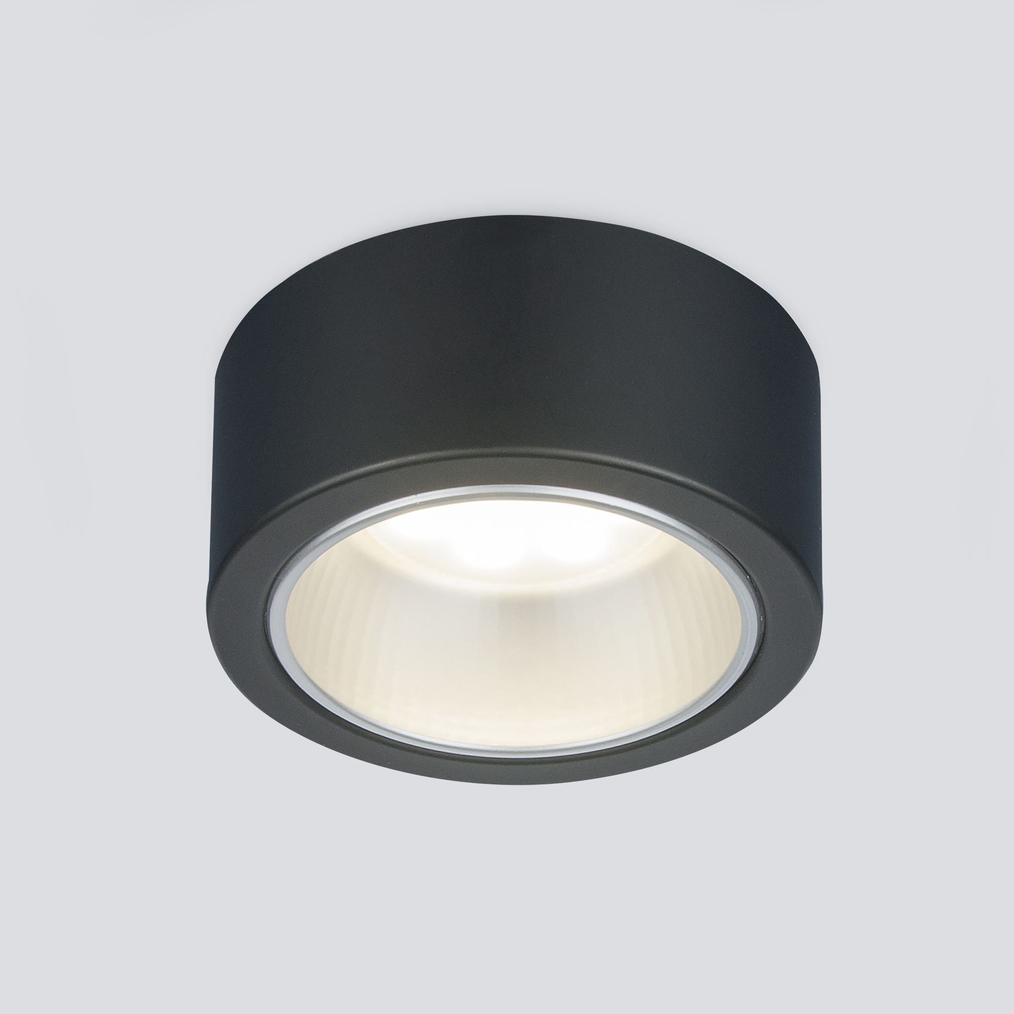 Накладной точечный светильник Elektrostandard 1070 GX53 BK черный. Официальный сайт.