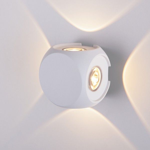 Уличный настенный светодиодный светильник CUBE 1504 TECHNO LED белый