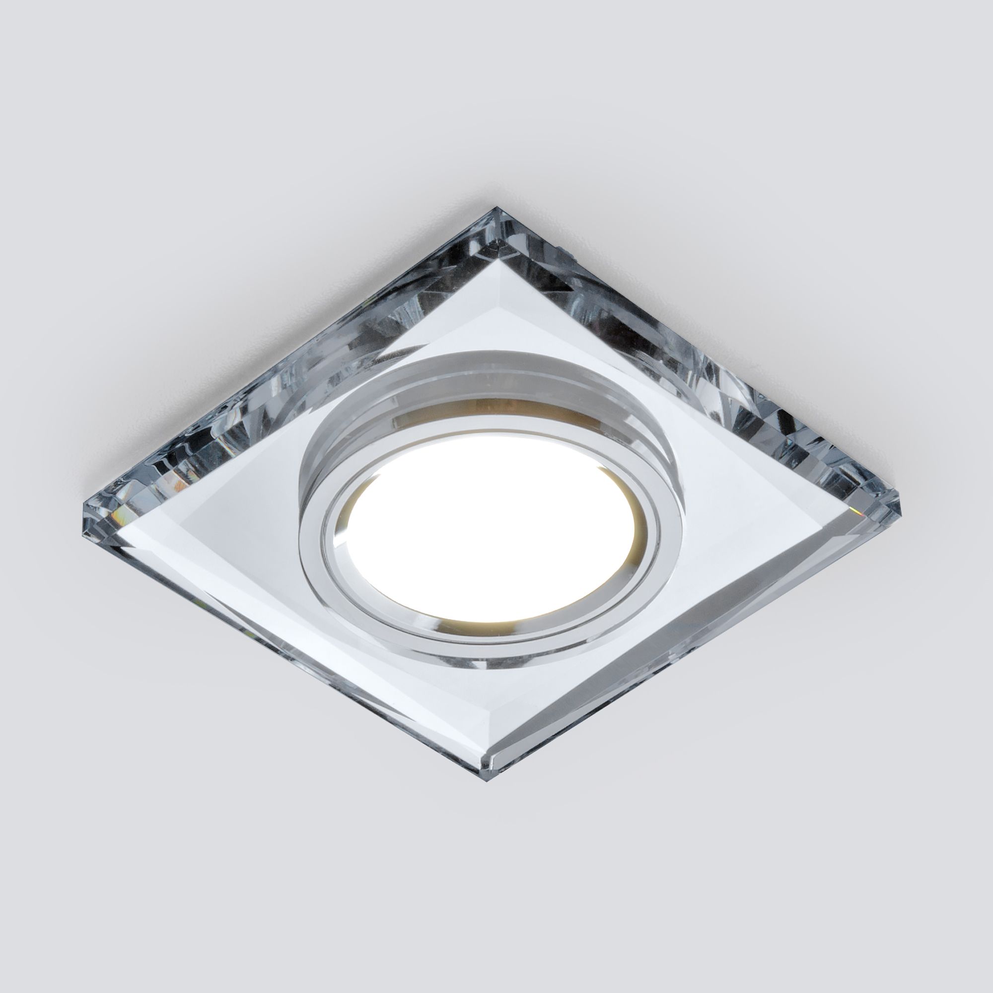 Встраиваемый точечный светильник со светодиодной подсветкой 2230 MR16 SL зеркальный/серебро